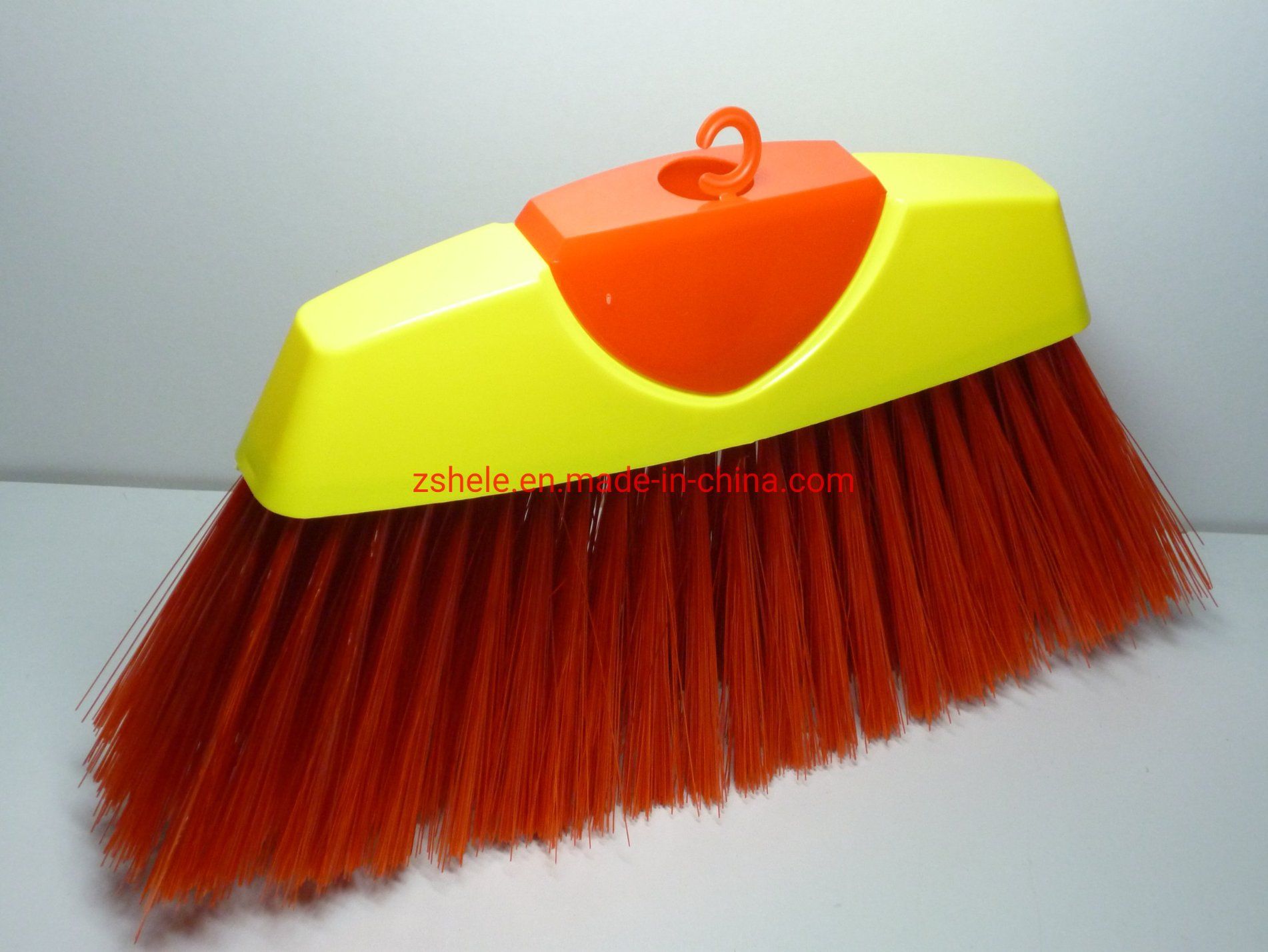 Angle Soft Broom C28