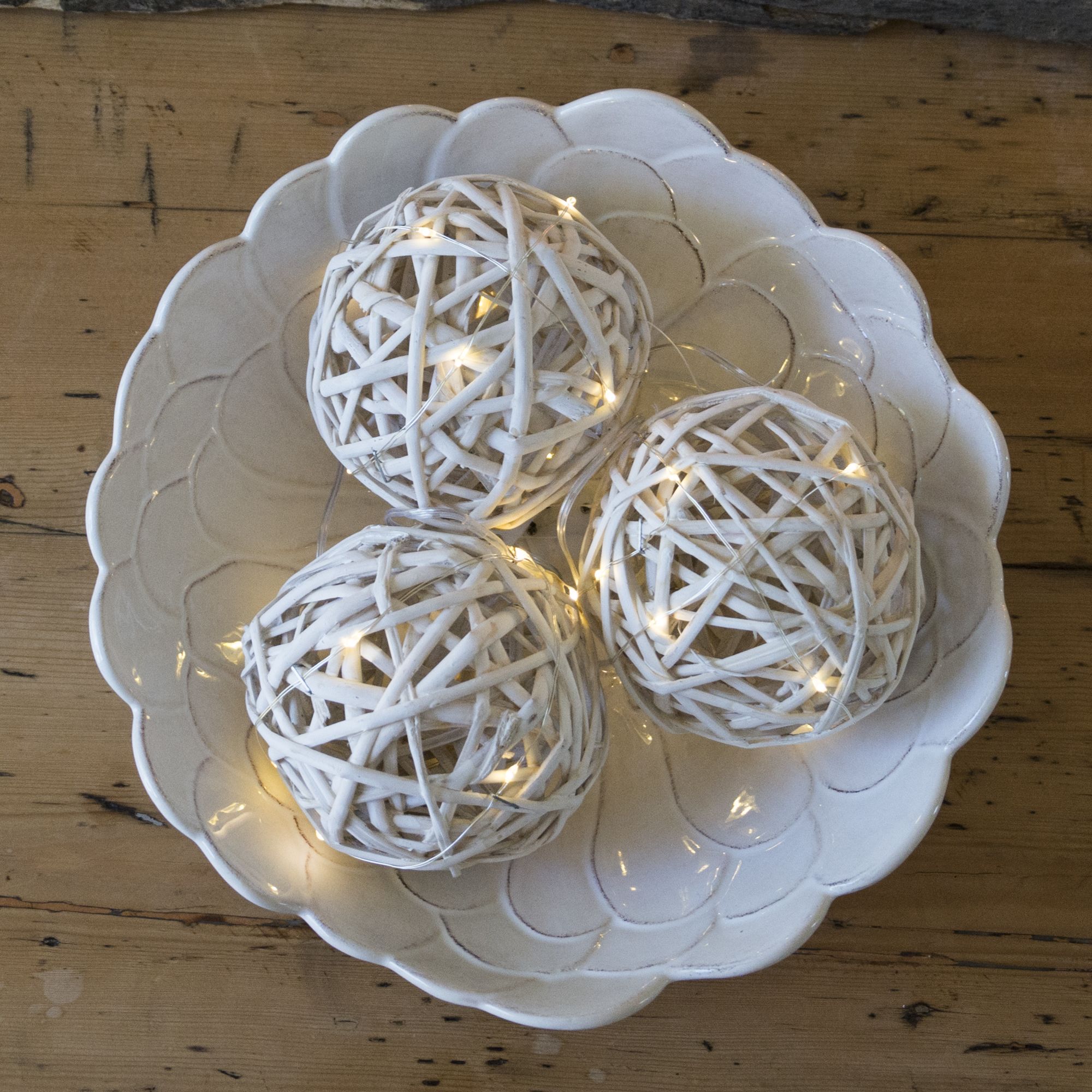 Balls Decorations White Small