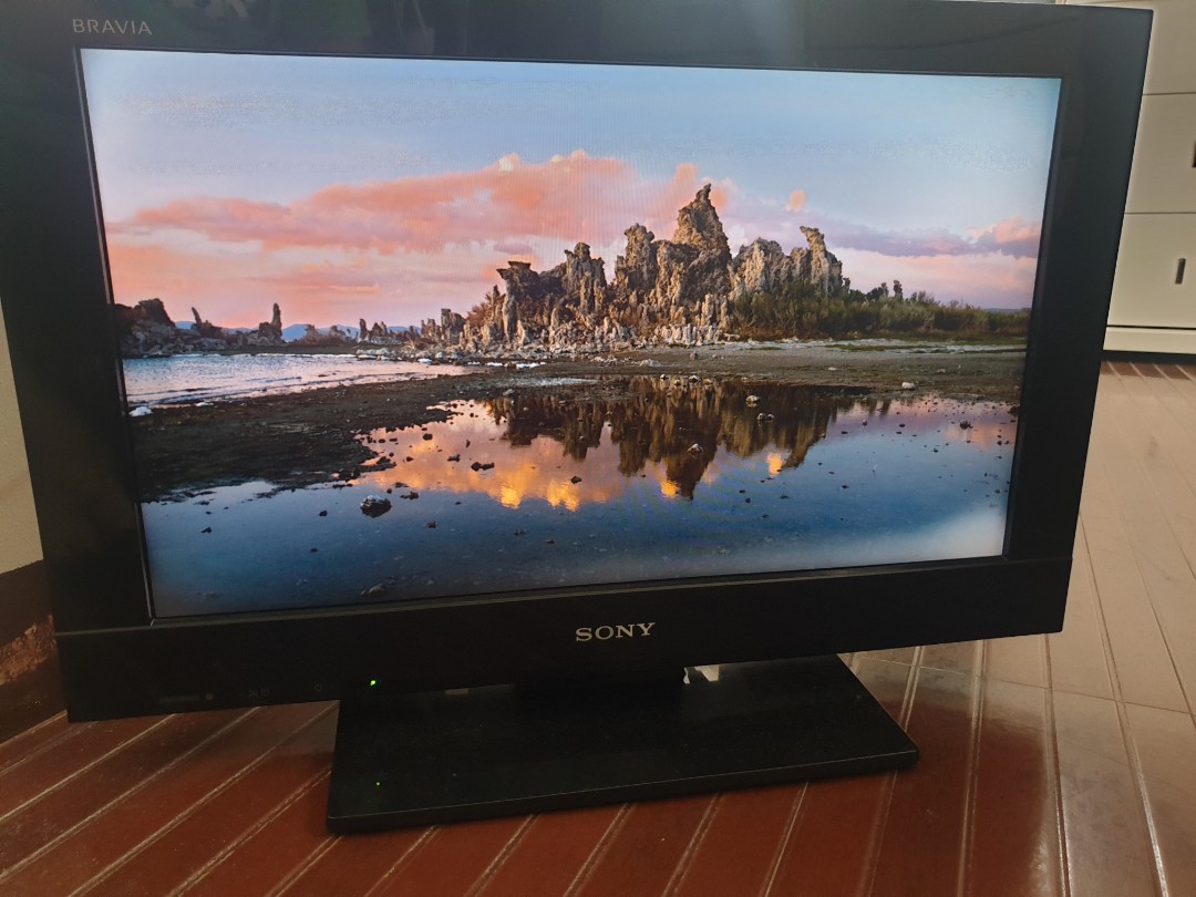 Lcd/Bravia Sony T V 22