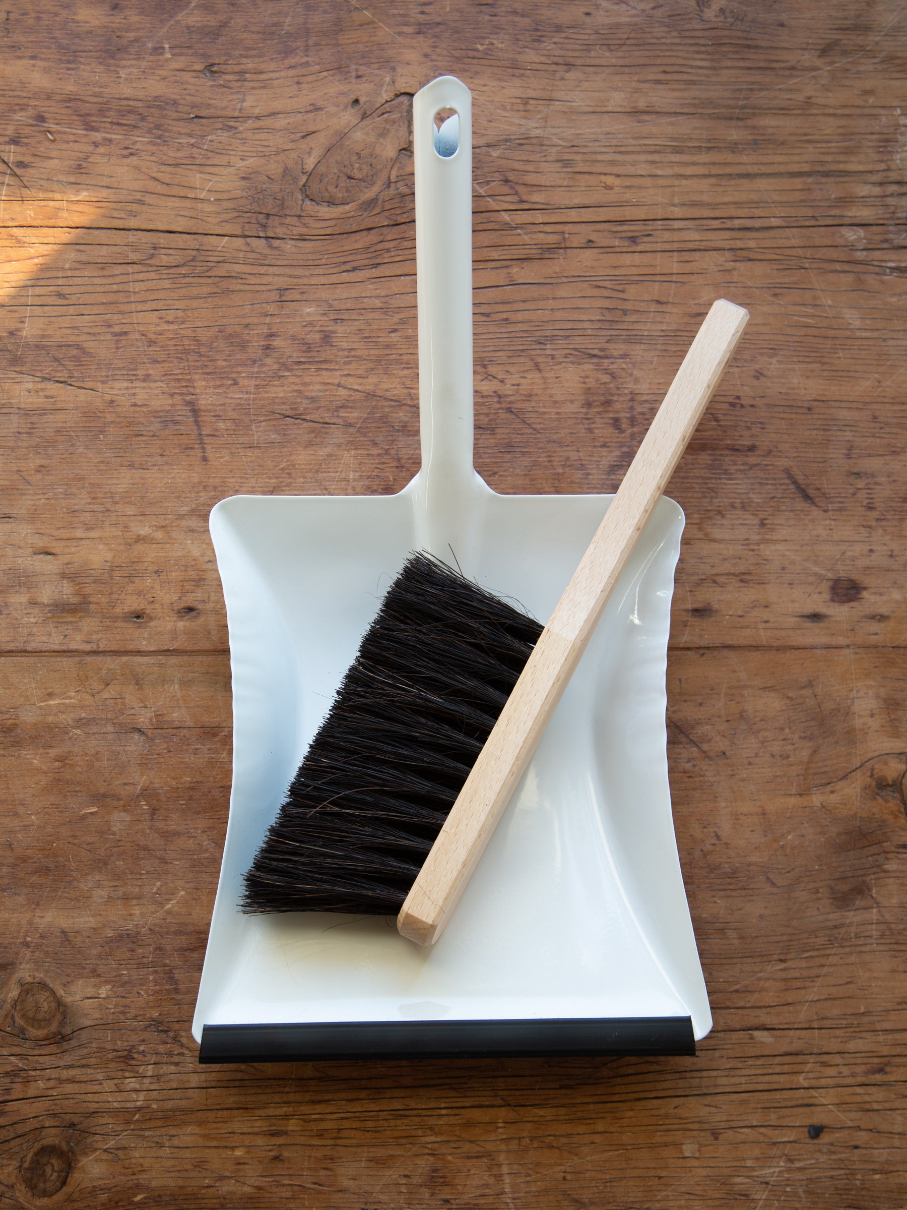 Marble Dust Pan & Brush Set F12