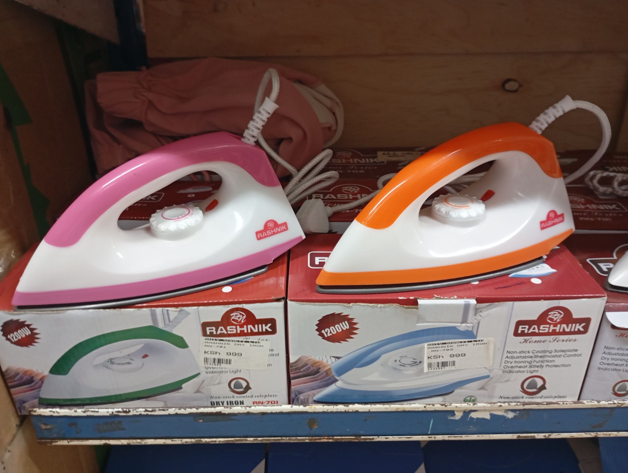 Rashnik Dry-Steam Iron Rn-728