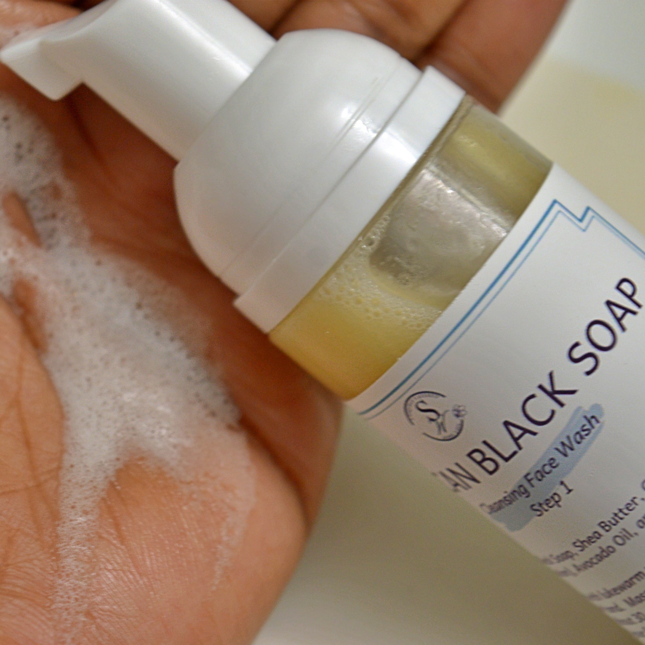 Black Soap Face & Body 135G