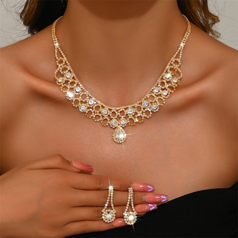 Earing-Necklace And Ring (Mixed)