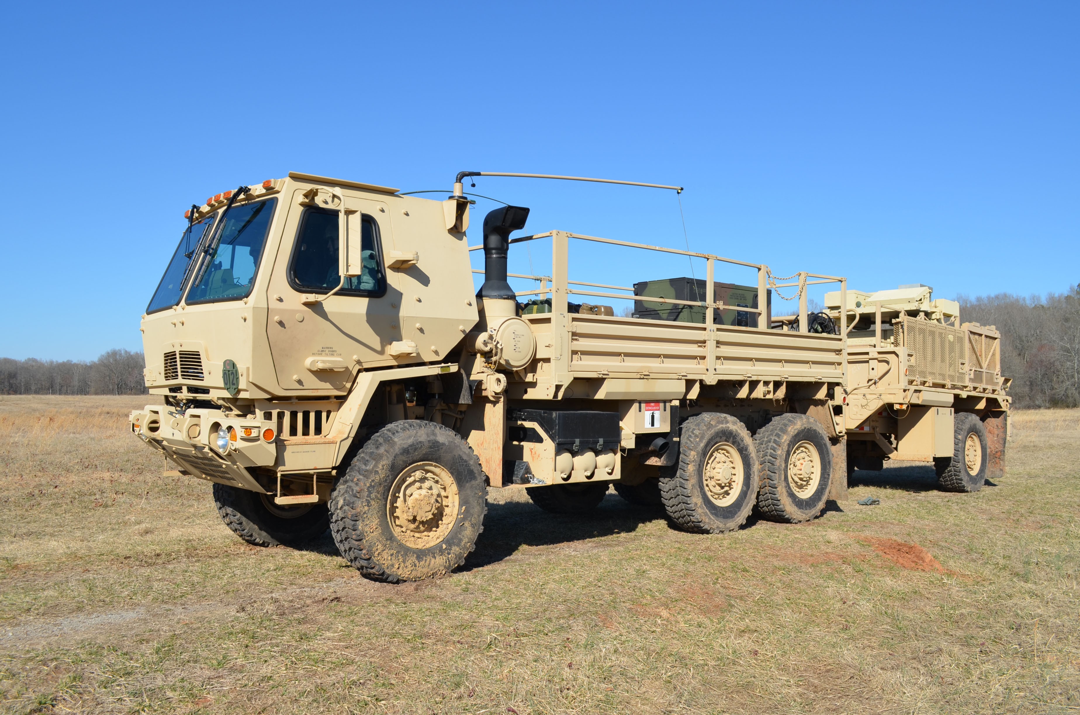 Army Car 3399 / 0568