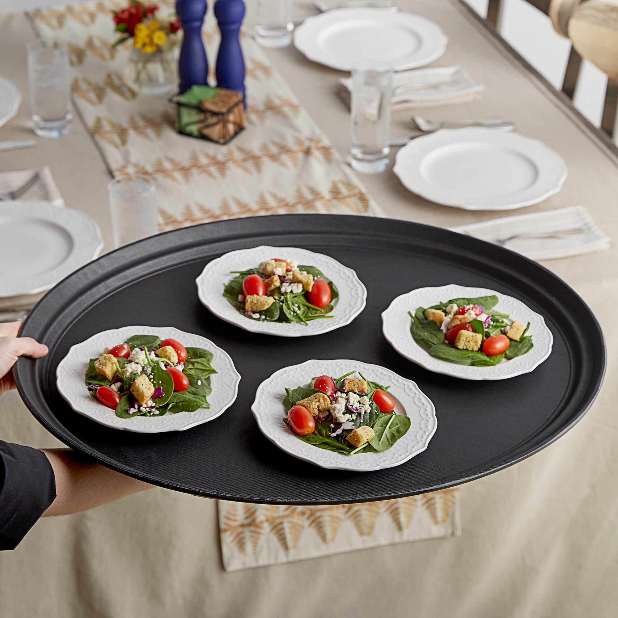 T002 Oasis Mm Serving Tray 17.5Inch Deco.