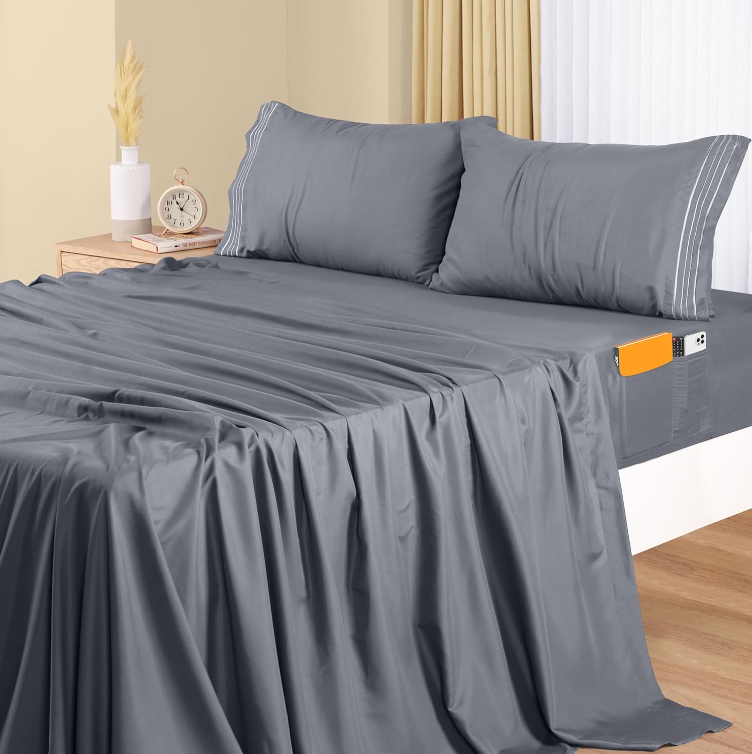 Bedsheet With Pillow Case