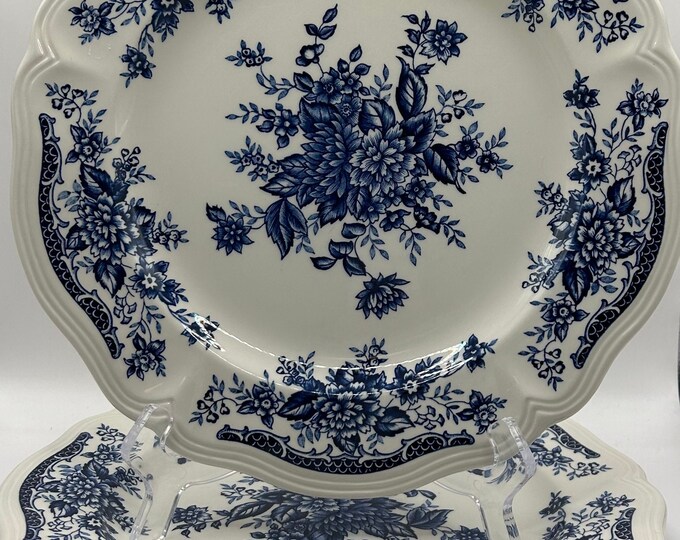 Carnation Blue Dinner Plate 11.5 D2196