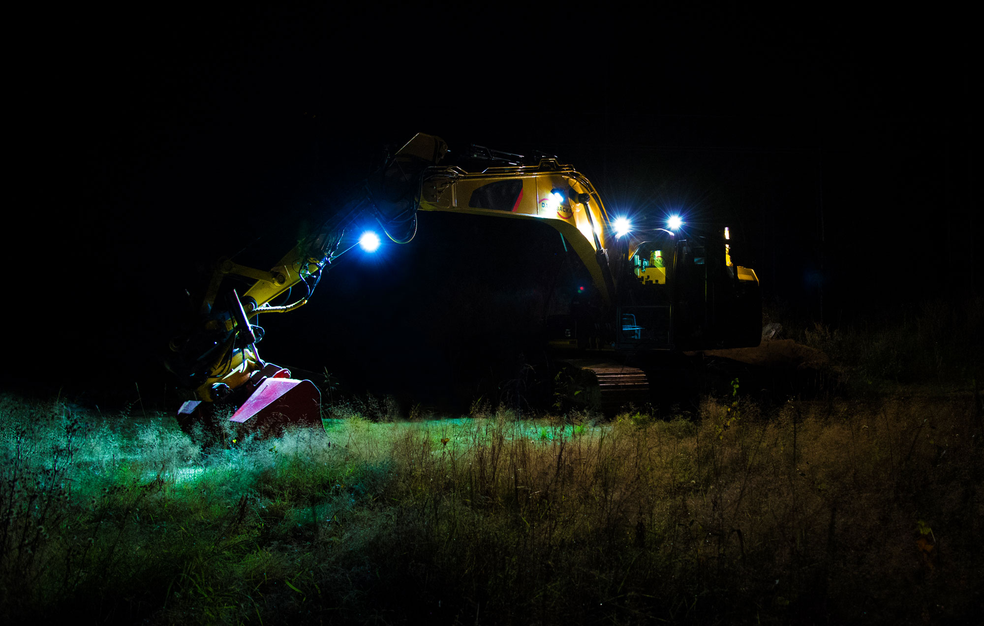 Mordern Excavator With Light