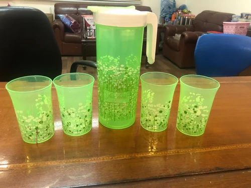 Plastic Jug+ 4 Glasses No.8005