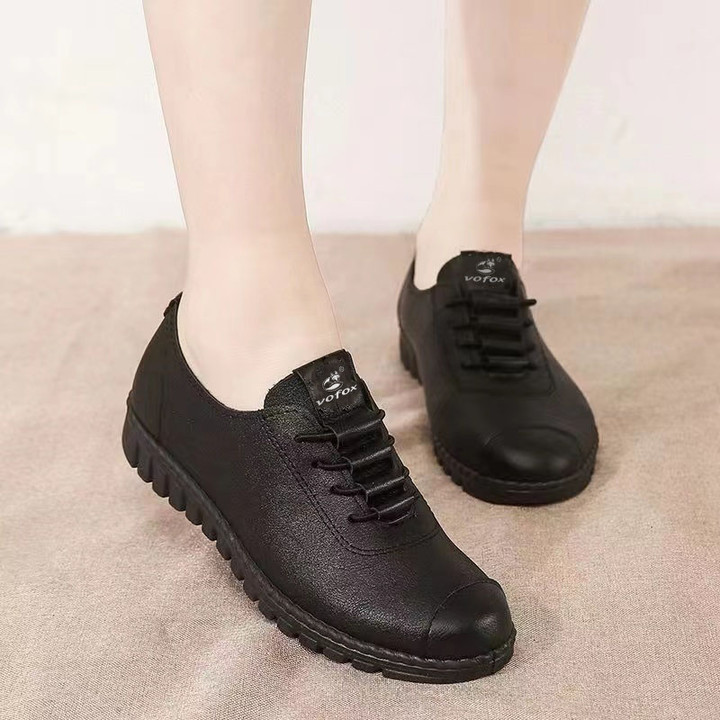 Shoes Ladies Rubbers Bata W/Laces