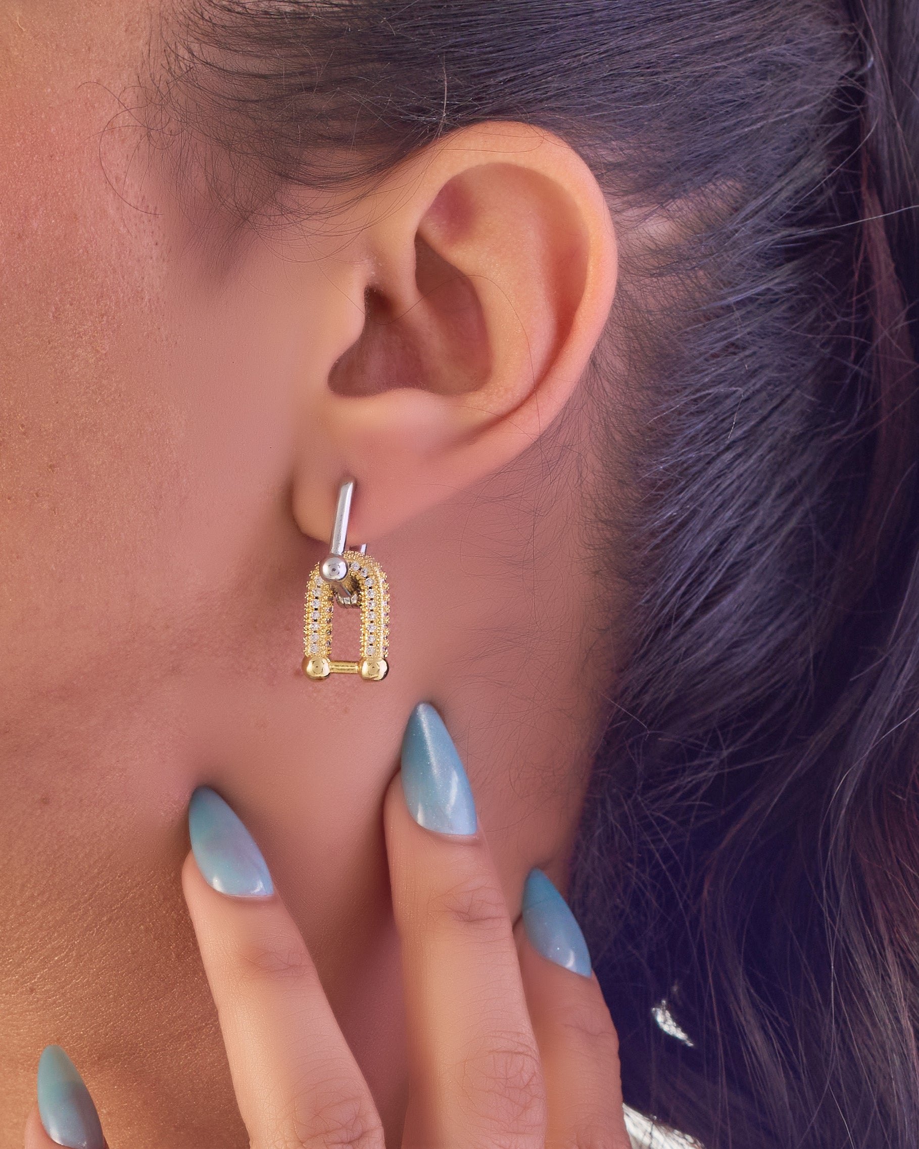 Fashioning Earing